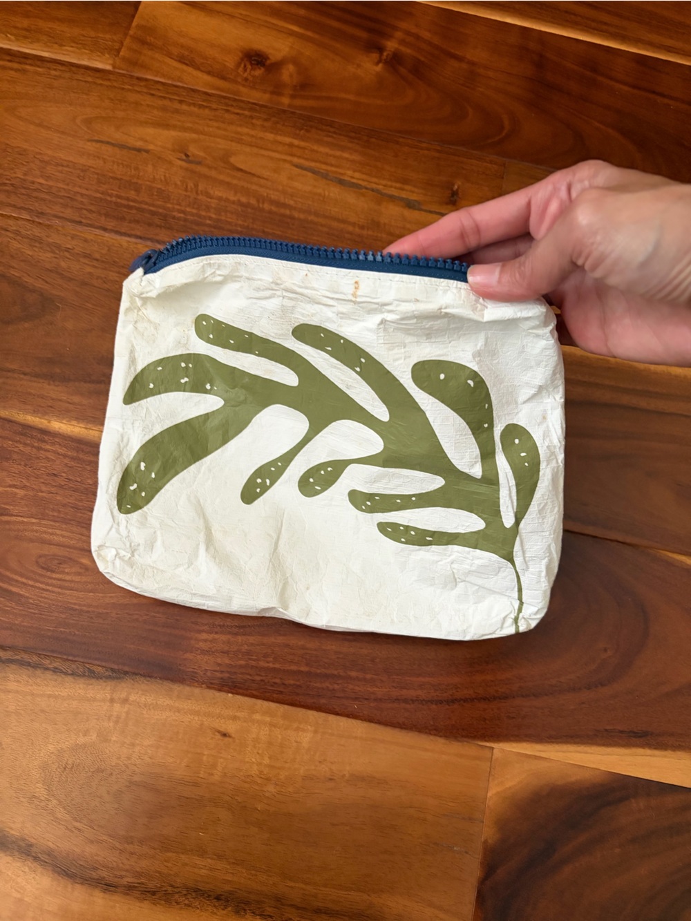 ALOHA COLLECTION small pouch - Picture 10 of 10